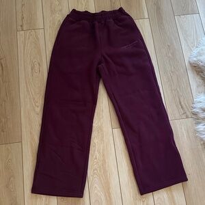 Never worn Comft You Matter Straight Leg Sweatpants - Plum size S